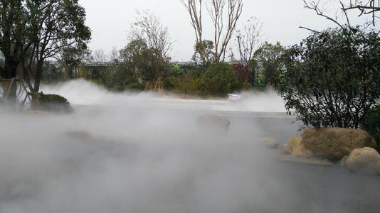 人造霧對(duì)景觀有什么裝飾設(shè)計(jì)功效？